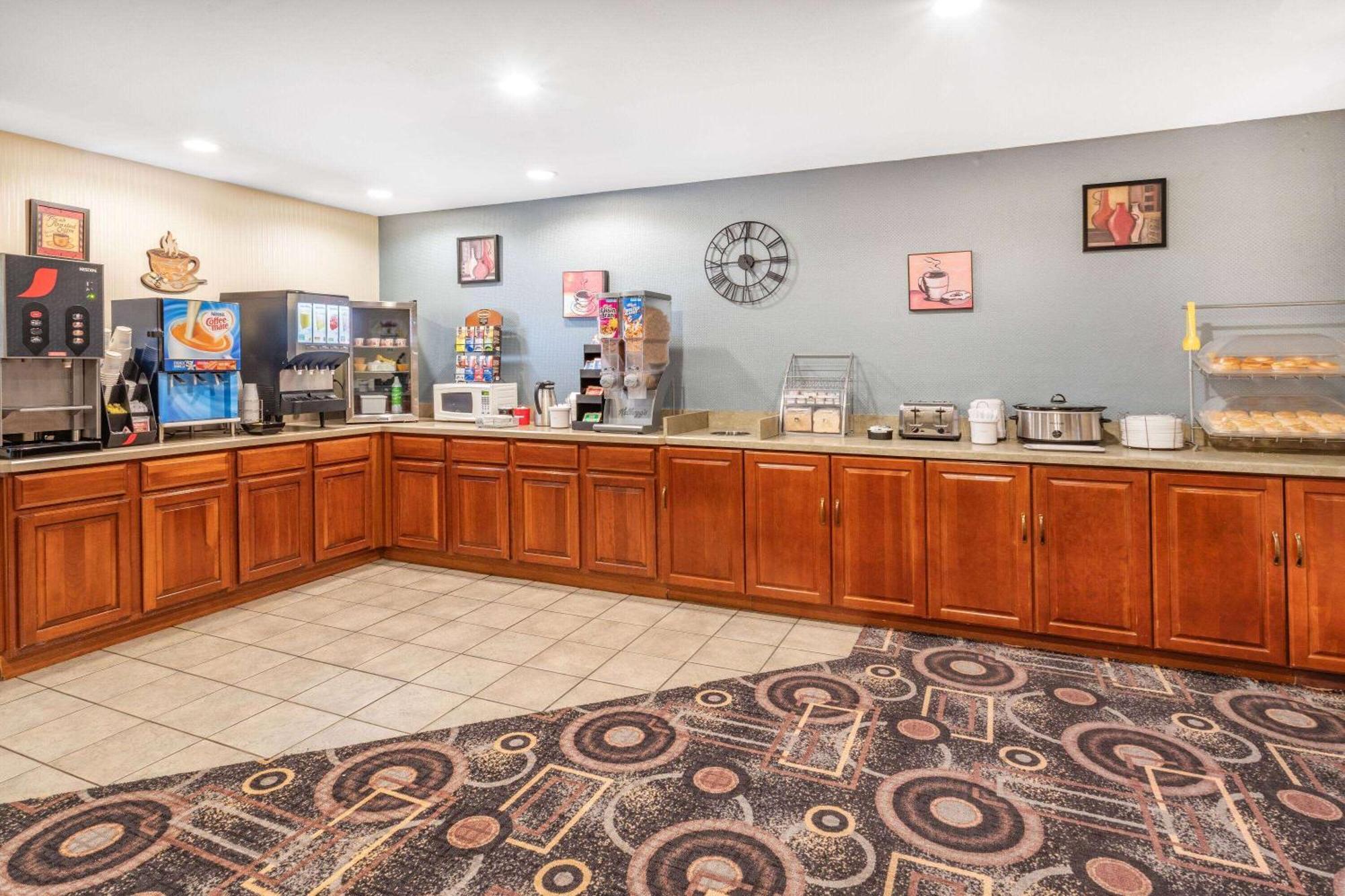 ซูเปอร์ 8 บาย วินด์แฮม แมรีส์วิลล์/พอร์ต ฮิวรอน แอเรีย Motel Marysville ภายนอก รูปภาพ