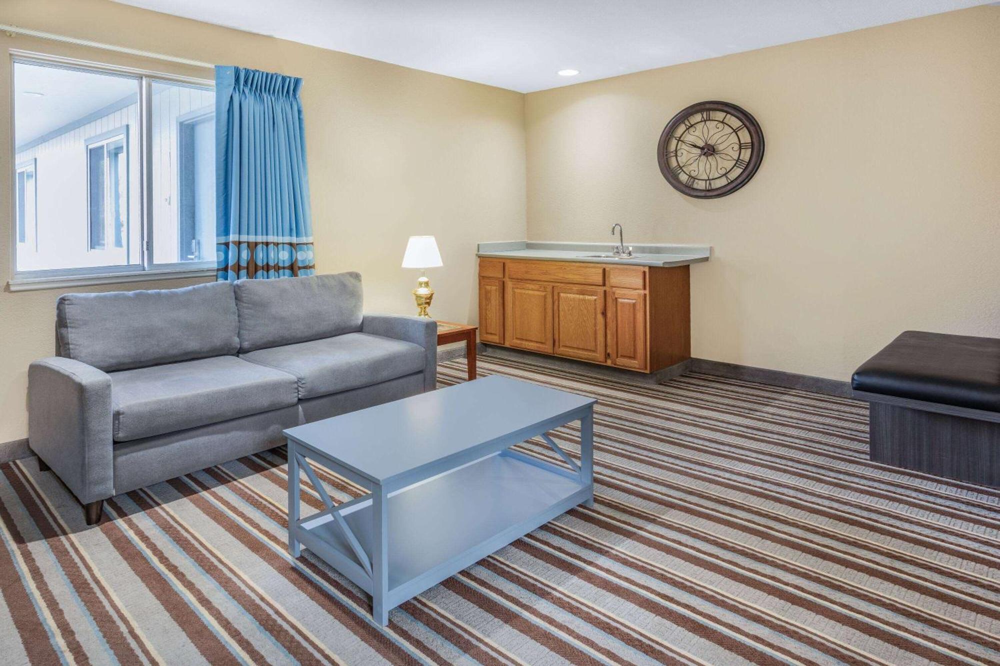ซูเปอร์ 8 บาย วินด์แฮม แมรีส์วิลล์/พอร์ต ฮิวรอน แอเรีย Motel Marysville ภายนอก รูปภาพ